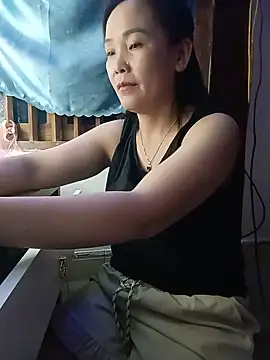Snapshot of Feeling-hot chatting on 05.24.26 Feeling-hot online show from 05.24.26