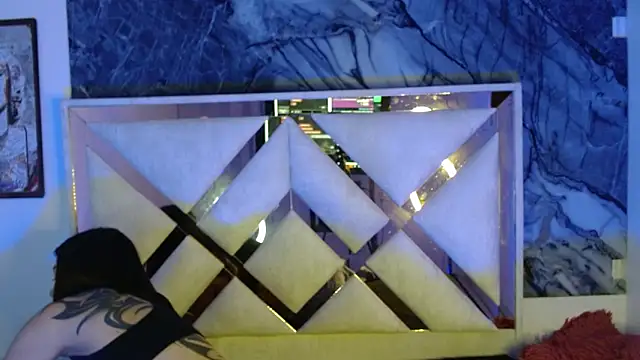 tael novacs online show from 12.19.25