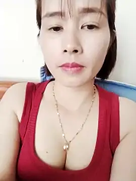 Snapshot of Swan-white123 chatting on 12.20.25 Swan-white123 online show from 12.20.25