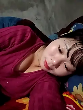 Snapshot of vangkt-cute chatting on 01.05.26 vangkt-cute online show from 01.05.26