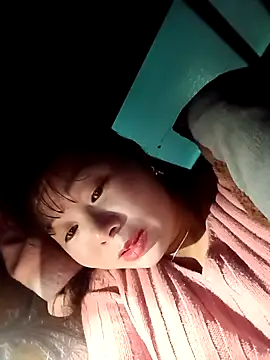 Snapshot of vangkt-cute chatting on 01.13.26 vangkt-cute online show from 01.13.26