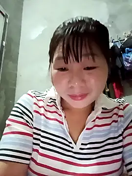 Snapshot of vangkt-cute chatting on 02.04.26 vangkt-cute online show from 02.04.26