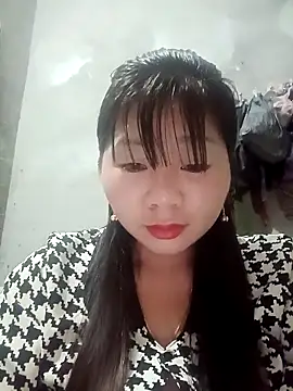 Snapshot of vangkt-cute chatting on 02.19.26 vangkt-cute online show from 02.19.26