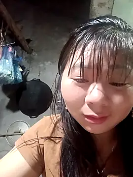 Snapshot of vangkt-cute chatting on 02.22.26 vangkt-cute online show from 02.22.26