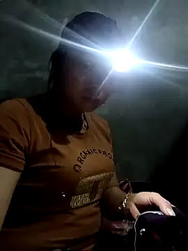 Snapshot of vangkt-cute chatting on 02.23.26 vangkt-cute online show from 02.23.26