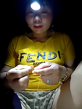 Snapshot of vangkt-cute chatting on 02.27.26 vangkt-cute online show from 02.27.26