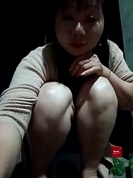 Snapshot of vangkt-cute chatting on 03.17.26 vangkt-cute online show from 03.17.26