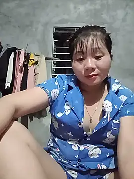 Snapshot of vangkt-cute chatting on 05.16.26 vangkt-cute online show from 05.16.26