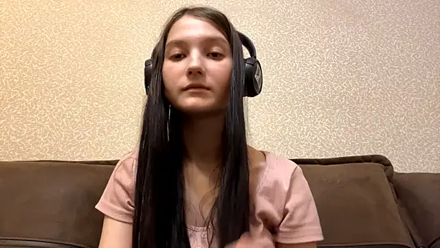 AurorAurora online show from 12.02.25