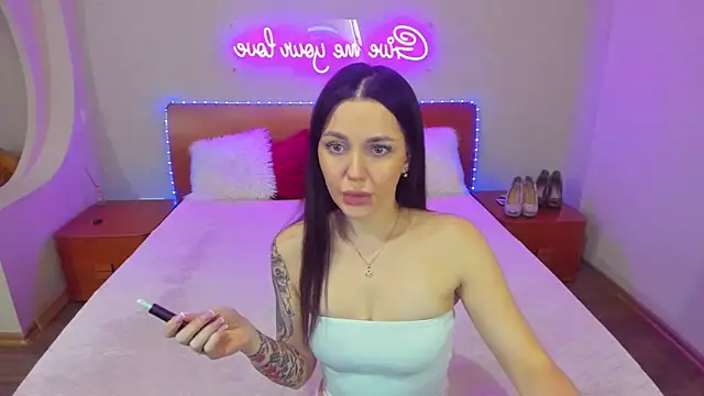 Snapshot of Milanka_Crazy chatting on 02.26.26 Milanka Crazy online show from 02.26.26