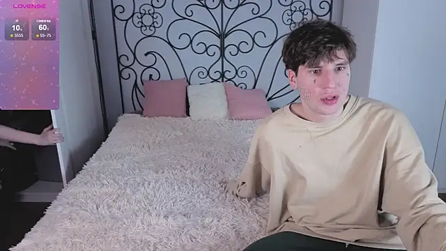 Danny loves Mary online show from 12.20.25