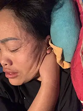 phuong cute online show from 11.23.25