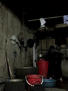 phuong cute online show from 11.25.25