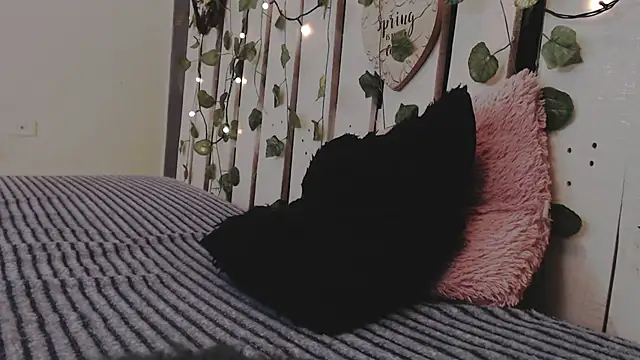 DUVAN MONTES online show from 11.18.25