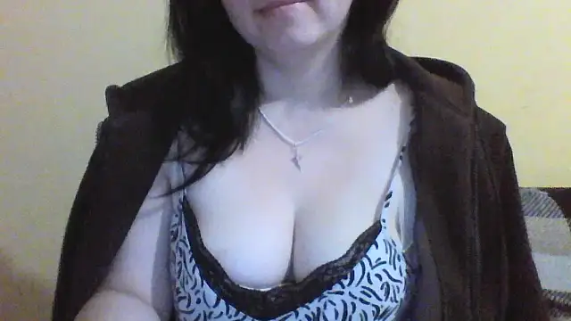 Snapshot of Vitalina282128 chatting on 02.01.26 Vitalina282128 online show from 02.01.26