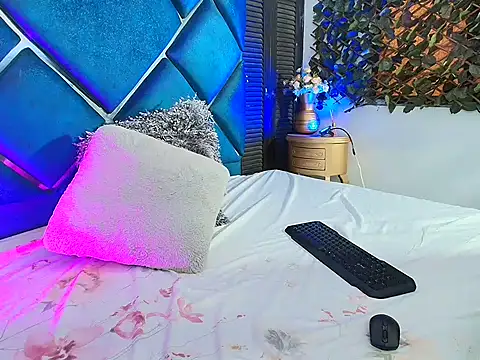 Snapshot of GabyStom chatting on 03.12.26 GabyStom online show from 03.12.26