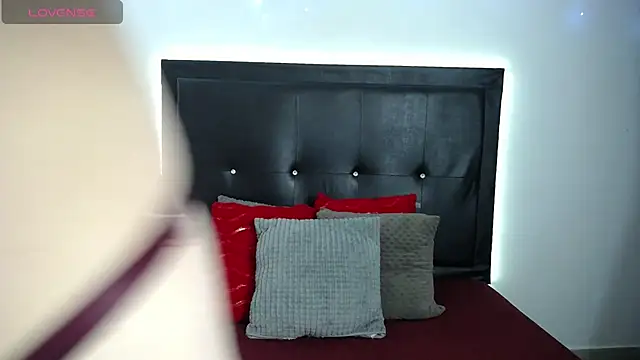 perla stone 20 online show from 01.05.26