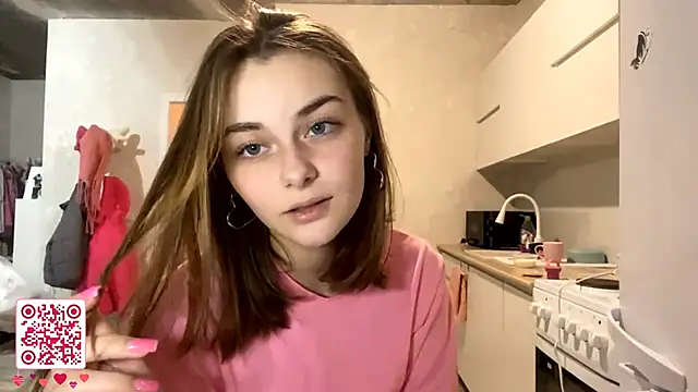 GeralynChiszar online show from 11.26.25