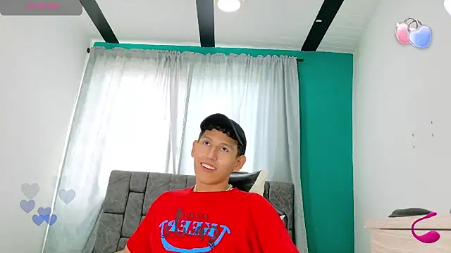 FelipeGonzalezz online show from 11.23.25