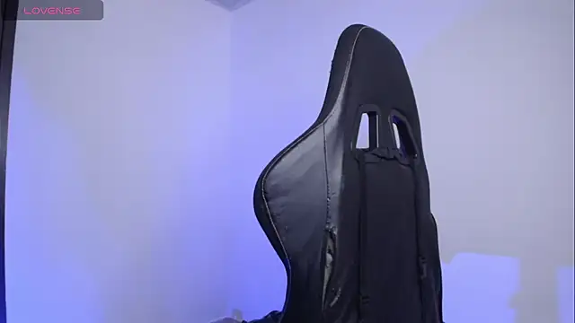 Snapshot of Millie_bobby chatting on 12.02.25 Millie bobby online show from 12.02.25