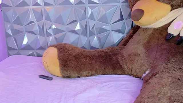 Snapshot of Ciara_Lawrence chatting on 11.29.25 Ciara Lawrence online show from 11.29.25