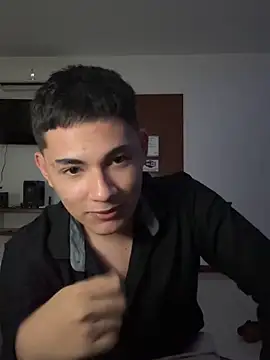 Snapshot of Santiagooo1233 chatting on 03.01.26 Santiagooo1233 online show from 03.01.26