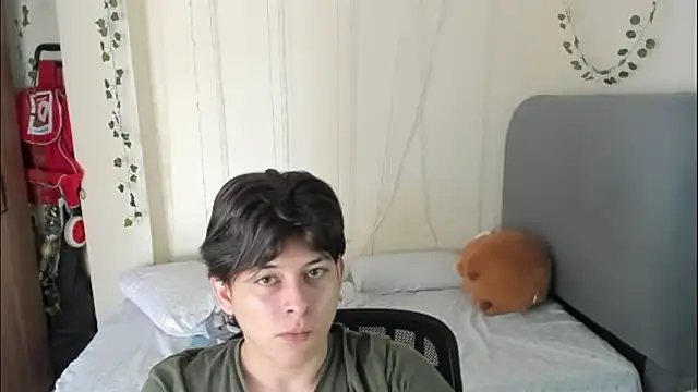 Snapshot of Felix_kitty chatting on 02.27.26 Felix kitty online show from 02.27.26