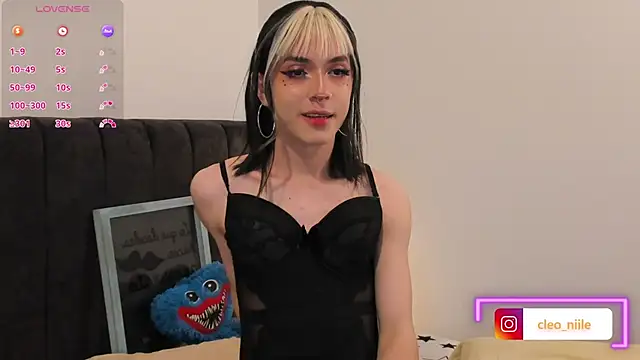 Snapshot of cleeo_nile chatting on 02.21.26 cleeo nile online show from 02.21.26