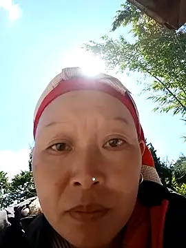 girl-hot2x online show from 12.22.25