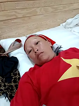 girl-hot2x online show from 04.08.26