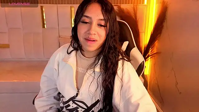 Juliana Tx online show from 02.26.26