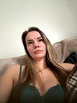 Cutebrowneyes  online show from 01.13.26