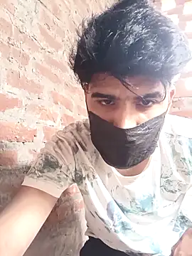 Snapshot of hotyyyyjonny chatting on 12.20.25 hotyyyyjonny online show from 12.20.25