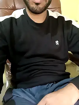 Snapshot of hotyyyyjonny chatting on 03.18.26 hotyyyyjonny online show from 03.18.26