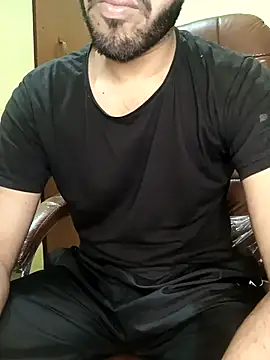 Snapshot of hotyyyyjonny chatting on 04.04.26 hotyyyyjonny online show from 04.04.26