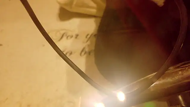 Snapshot of oxLILxMELOxo chatting on 12.17.25 oxLILxMELOxo online show from 12.17.25