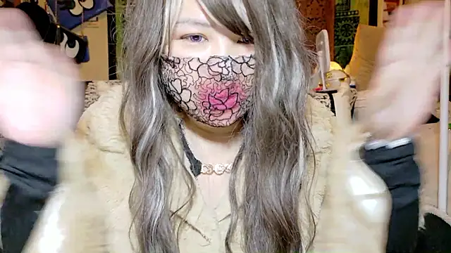 Snapshot of oxLILxMELOxo chatting on 12.19.25 oxLILxMELOxo online show from 12.19.25