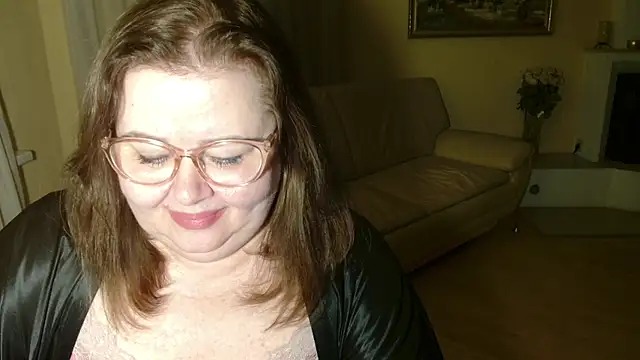 Natali-Gucci online show from 12.04.25