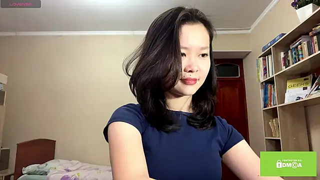 Snapshot of HuldaKye chatting on 02.09.26 HuldaKye online show from 02.09.26