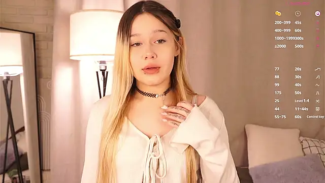 Snapshot of Love_audirs6 chatting on 02.10.26 Love audirs6 online show from 02.10.26