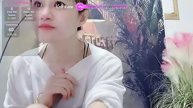 Snapshot of Summer-C chatting on 06.27.26 Summer-C online show from 06.27.26