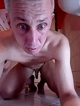 Snapshot of MaikBuoy chatting on 03.23.26 MaikBuoy online show from 03.23.26