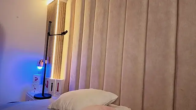 Iamnyxy online show from 04.18.26