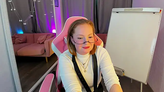 Elizabeth Walson online show from 11.15.25