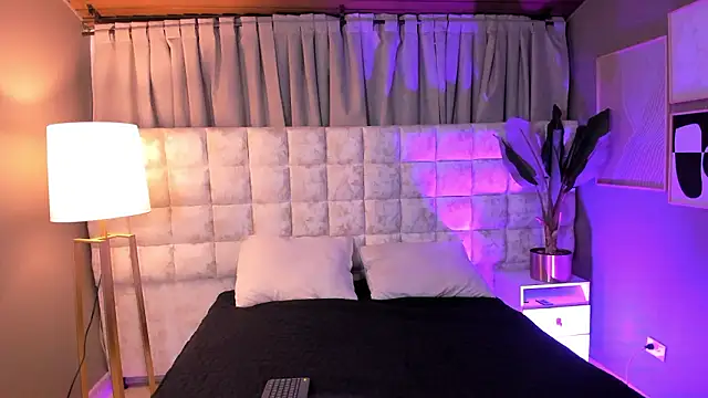 Atenea Velle online show from 03.19.26