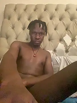 Snapshot of Tyrod30 chatting on 11.19.25 Tyrod30 online show from 11.19.25