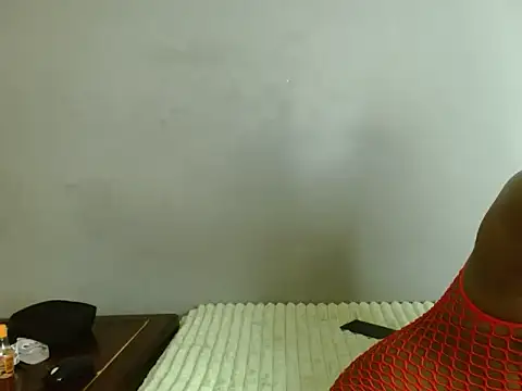 Snapshot of Monal1sah chatting on 11.16.25 Monal1sah online show from 11.16.25