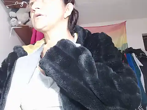 Snapshot of Tiff_Dirty69 chatting on 03.03.26 Tiff Dirty69 online show from 03.03.26