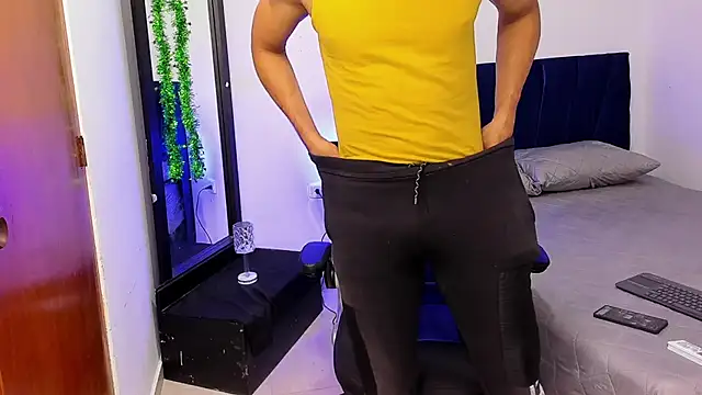 Snapshot of Nolan_joness chatting on 11.22.25 Nolan joness online show from 11.22.25