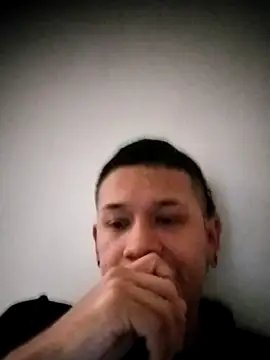 Snapshot of Chris____Col chatting on 11.22.25 Chris Col online show from 11.22.25